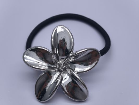 Las corbatas de pelo metálicas florecientes elásticas con diseños múltiples para mujeres