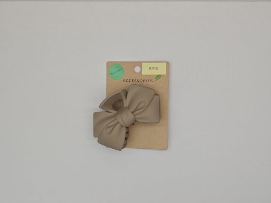 Varios diseños de plástico reciclado de pelo de arco de garra clip con varios colores y estilos